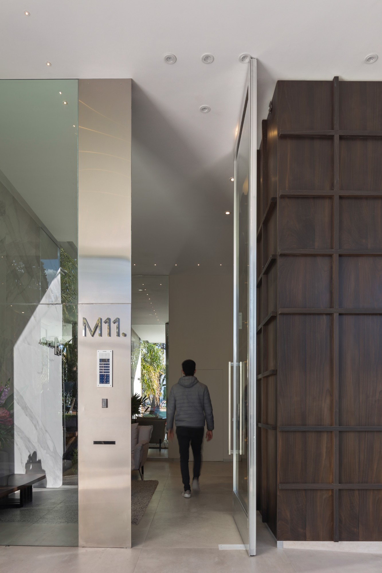 M11